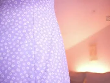 bedroom_234 – webcam model profile photo Image 3