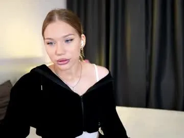 your_dolls – webcam model profile photo Image 5