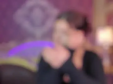 evahothead – webcam model profile photo Image 6