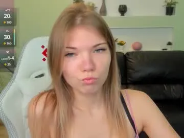 lucyallen4201 – webcam model profile photo Image 10