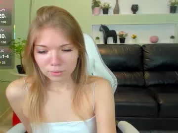 lucyallen4201 – webcam model profile photo Image 13