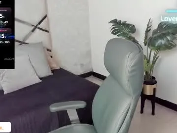 sexy_hot_friends_ – webcam model profile photo Image 13