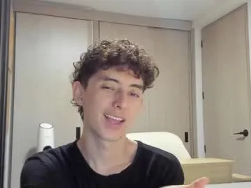 realtryit – webcam model profile photo Image 6