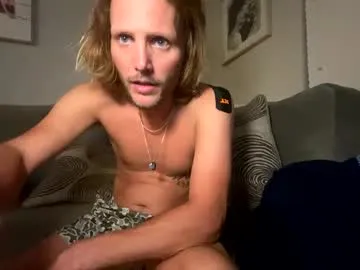 sweetyoops – webcam model profile photo Image 12