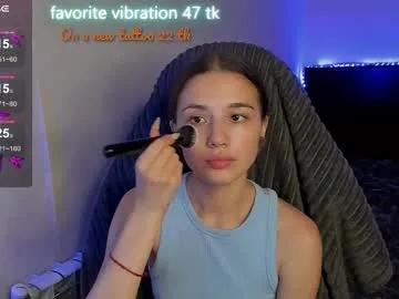 your_dolls – webcam model profile photo Image 12