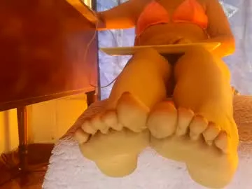 saramist – webcam model profile photo Image 8