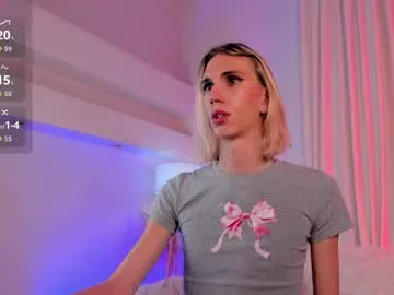 playussoftly – webcam model profile photo Image 18