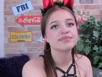 sexy_hot_friends_ – webcam model profile photo Image 4