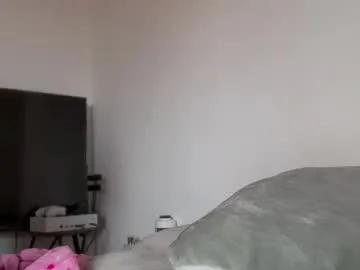 realtryit – webcam model profile photo Image 17