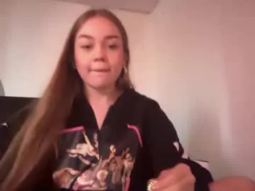 realtryit – webcam model profile photo Image 9