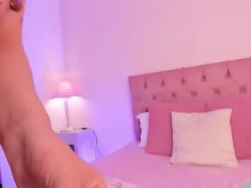 katarasimon – webcam model profile photo Image 13