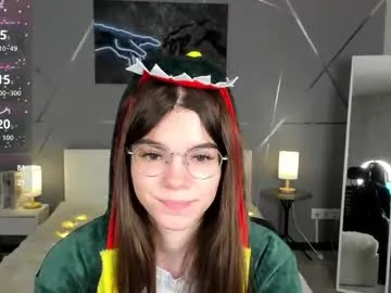 sweetyoops – webcam model profile photo Image 2