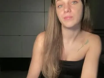 mmminnie – webcam model profile photo