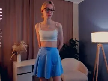 playussoftly – webcam model profile photo Image 13