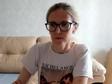 petites_perles – webcam model profile photo Image 2