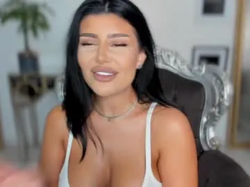 realtryit – webcam model profile photo Image 8