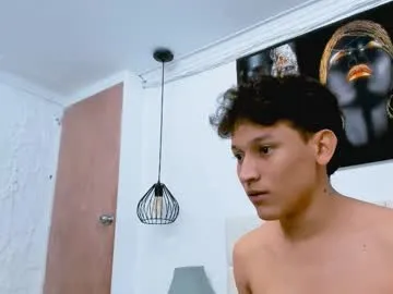 heyskylar – webcam model profile photo Image 2