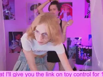 loving_ladies – webcam model profile photo Image 4