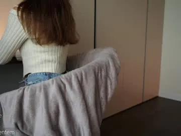 loving_ladies – webcam model profile photo Image 5