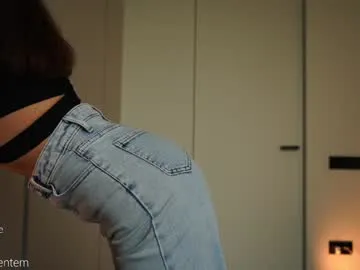 loving_ladies – webcam model profile photo Image 9