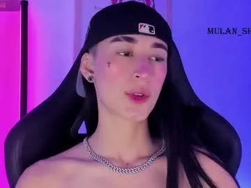 petites_perles – webcam model profile photo Image 12