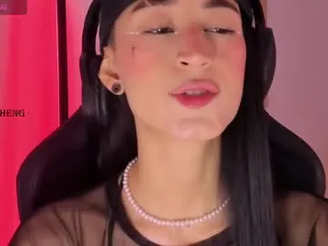 petites_perles – webcam model profile photo Image 7