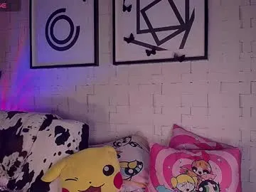 soleyma – webcam model profile photo Image 2