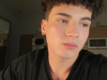 sexy_hot_friends_ – webcam model profile photo Image 16