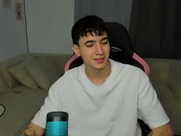 playussoftly – webcam model profile photo Image 10