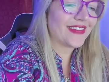 emina_woody – webcam model profile photo Image 18