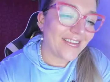 emina_woody – webcam model profile photo Image 3