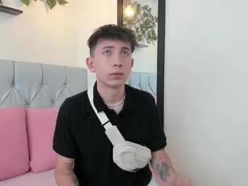 petites_perles – webcam model profile photo Image 4