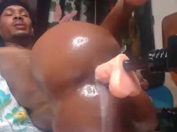 sweetyoops – webcam model profile photo Image 14