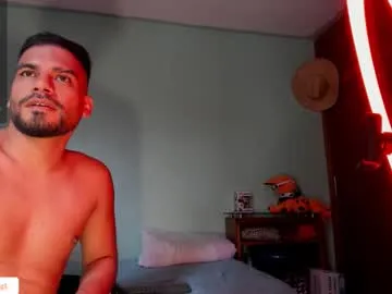 petites_perles – webcam model profile photo Image 2