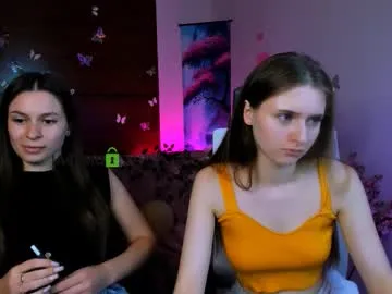 petites_perles – webcam model profile photo Image 9