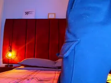 mommyswett – webcam model profile photo Image 15