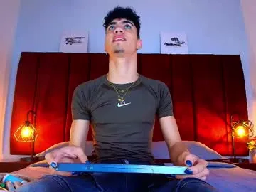 mommyswett – webcam model profile photo Image 8