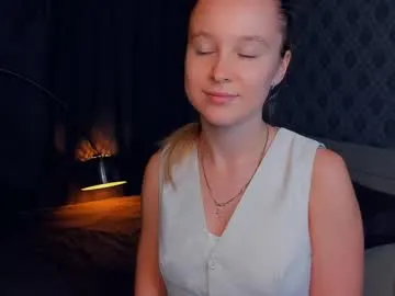 charming_flower – webcam model profile photo Image 4