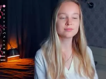 charming_flower – webcam model profile photo Image 5