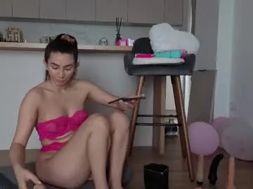 loving_ladies – webcam model profile photo Image 10