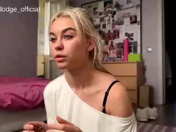 lora_lifelover – webcam model profile photo Image 18