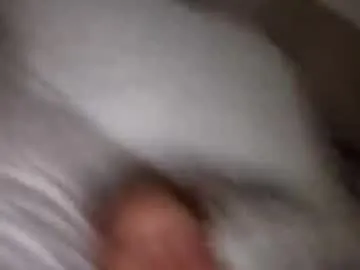 petites_perles – webcam model profile photo Image 16