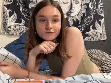 petites_perles – webcam model profile photo Image 9