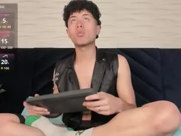 petites_perles – webcam model profile photo Image 14