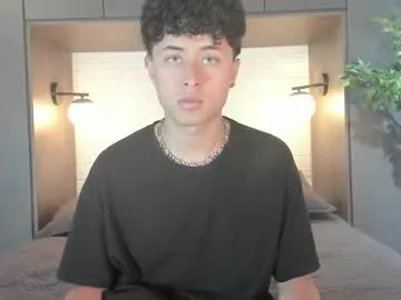 petites_perles – webcam model profile photo Image 4