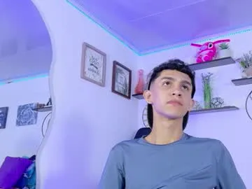 tinkerdinky – webcam model profile photo Image 3