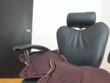 your_dolls – webcam model profile photo Image 15