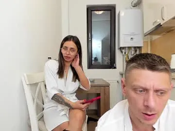 nolimitscoupl3 – webcam model profile photo