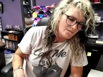 solosara8 – webcam model profile photo Image 5