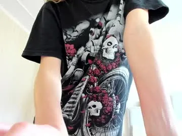 ErikaBonnie – webcam model profile photo Image 18